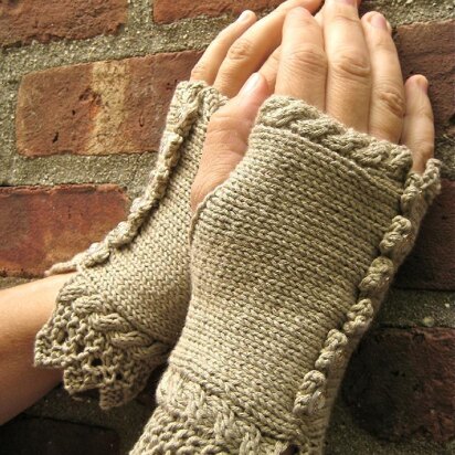Pistachio Milkshake Fingerless Mitts - knitting pattern