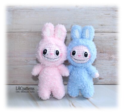 Smiling Bunny / Labubu Crochet Pattern