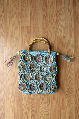Tiki Tote in Universal Yarn Yashi & Yashi Iro PDF