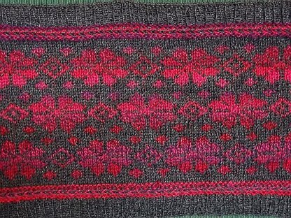 Jhaampe Cowl