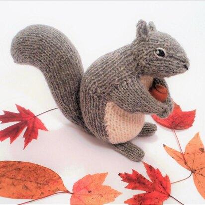 Backyard Squirrel - knitting pattern