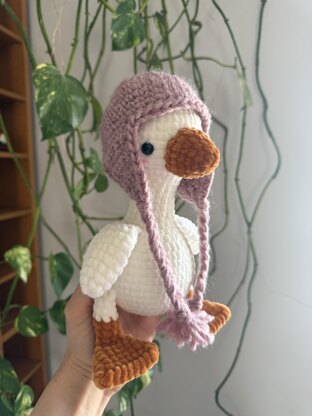 No-Sew Goose Amigurumi Crochet Pattern