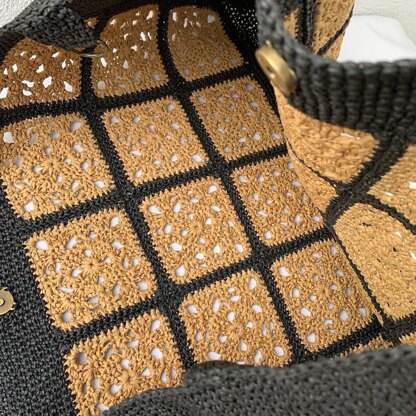 Granny square raffia bag