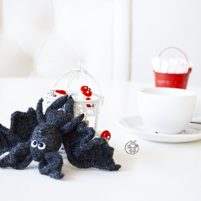 Mini cute Bat knitting flat