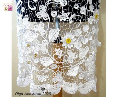 Lace beach tunic with daisies