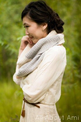 Cadence Color-Blocked Cowl