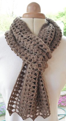 April crochet scarf