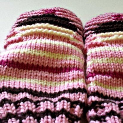 Cupcake Illusion Mittens