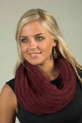 Cowl/Shoulder Wrap in Plymouth Yarn De Aire - F347 - Downloadable PDF