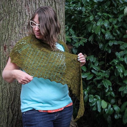 Mossy Bark Shawlette - knitting pattern