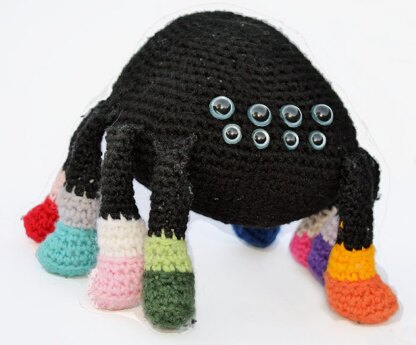 Mr Sneaky - The Amigurumi Spider in Sneakers