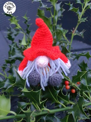 Santa Gnome Crochet Pattern