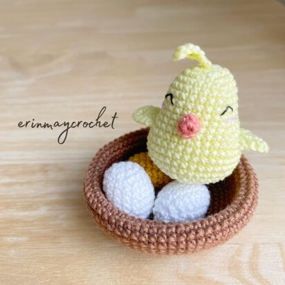Olive's Baby Chick Amigurumi Crochet Pattern
