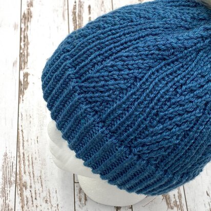 Blueberry Vineyard Beanie - knitting pattern