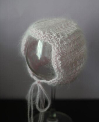 #101 Angora lace fan bonnet