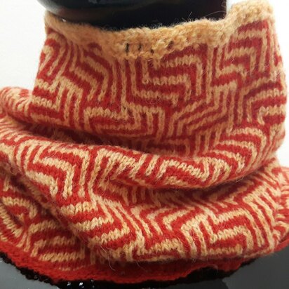 Mosaic Maze Cowl