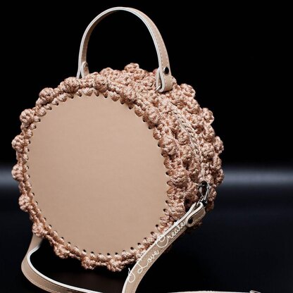 Circle crochet bag Paris