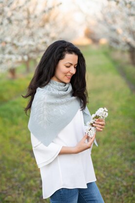 Srebrina Shawl