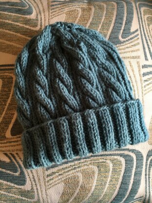 Blue cable hat