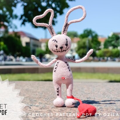 Amigurumi bunny rabbit in love