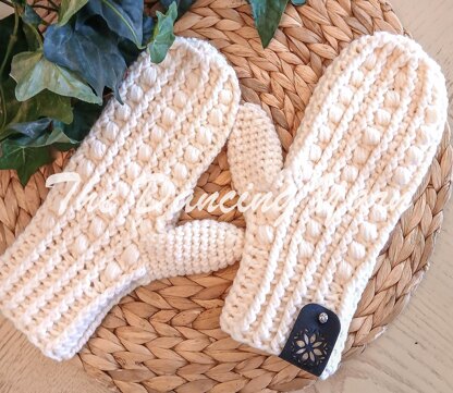 Pebbles in the Stream Mittens