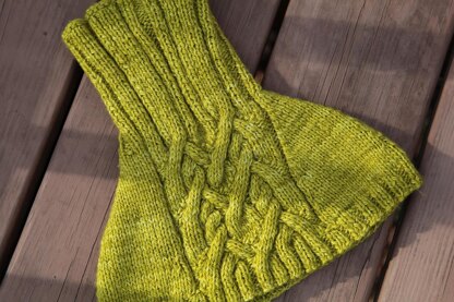 Green Snake Cowl