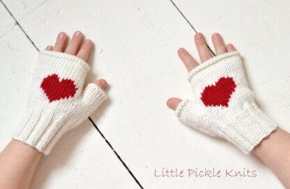 Heart Fingerless Mittens