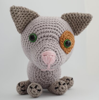 Crochet pattern for cat Joy!