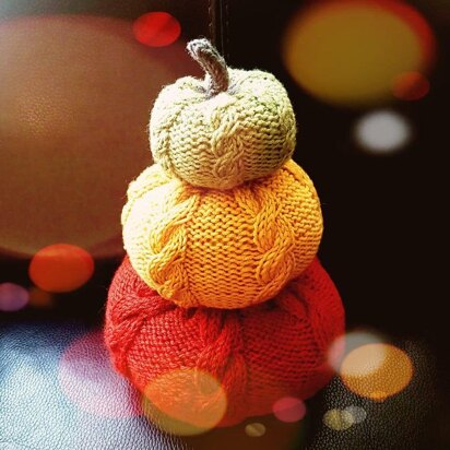 Autumn Pumpkins - knitting pattern