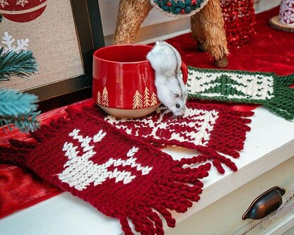 Knit Holiday Mug Rug