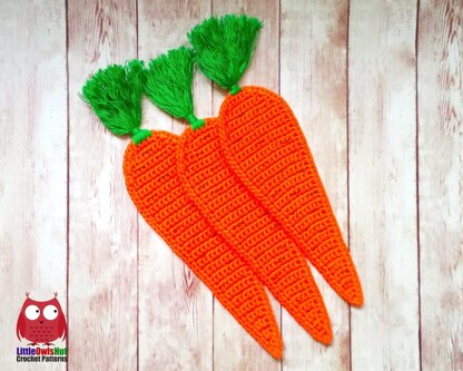 322 Carrot decor or bookmark