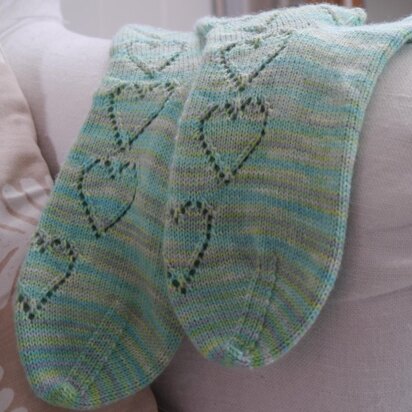 Heart to Heart Socks - knitting pattern