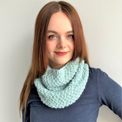 Glacier Blue cowl