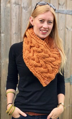 Eirene Neck Warmer / Triangular Cowl in Lion Brand Wool Ease Thick and Quick