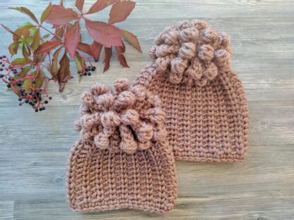 Lollypop Trail beanie hat with pom pom