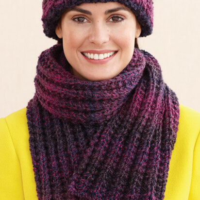 Rustic Ribbed Hat and Scarf in Lion Brand Tweed Stripes - L0611G