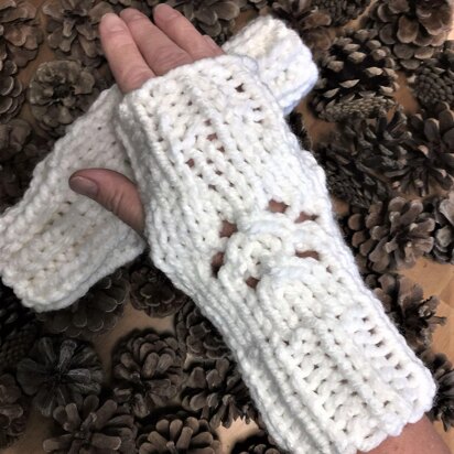 Snowflake Fingerless Gloves