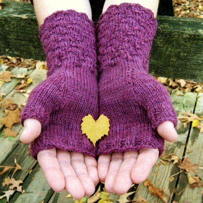 Sojourn Mitts - knitting pattern