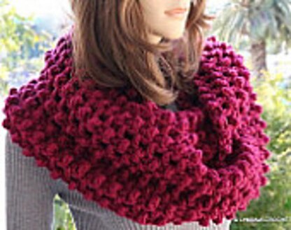 Chunky Crochet Circle Scarf Raspberry