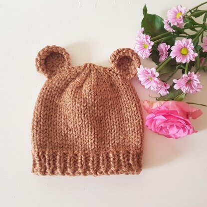 Easy Chunky Knit Baby Bear Hat