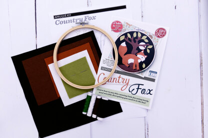 The Crafty Kit Company Country Fox Felt Applique Kit - 15cm