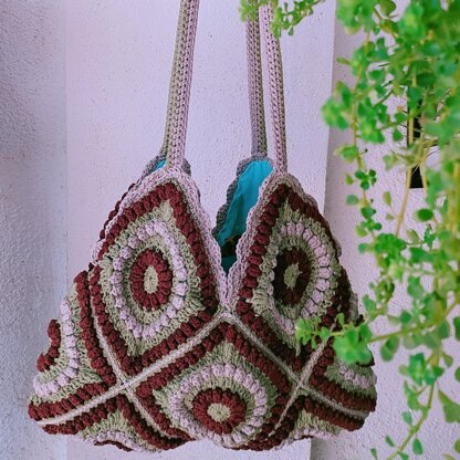 The Meadows Granny Square Bag