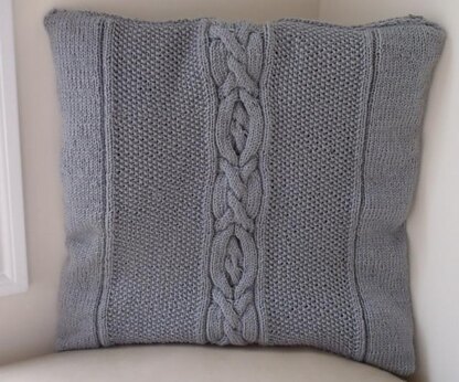 Cable Pillow with Heart