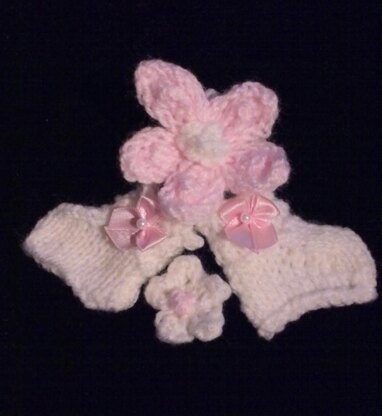 Mini booties, heart and flowers pram charms