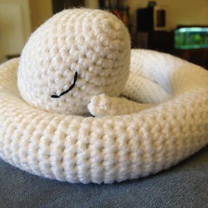 Sleepy Snake Amigurumi