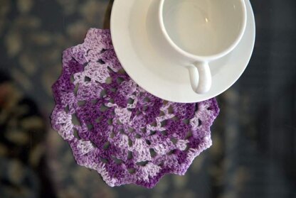 Crochet Doily in Plymouth Yarn Anne - F623