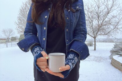 Falling Snowflakes Mitts