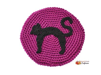 Crochet round coaster. Black cat coaster. Halloween decor. Scaredy cat