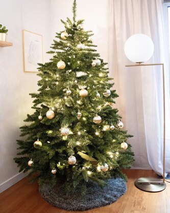 Fable Fur Tree Skirt