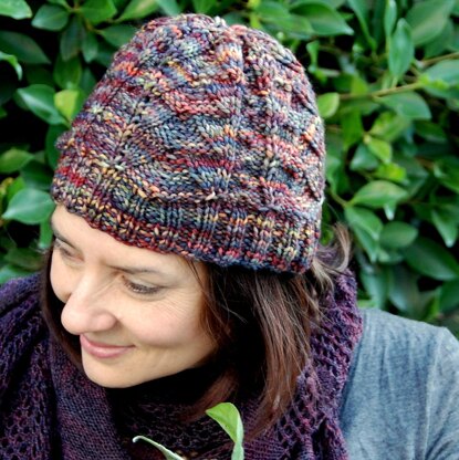 Sapientia reversible hat